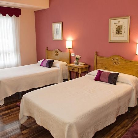 Hotel Txaraka Бермео Екстер'єр фото