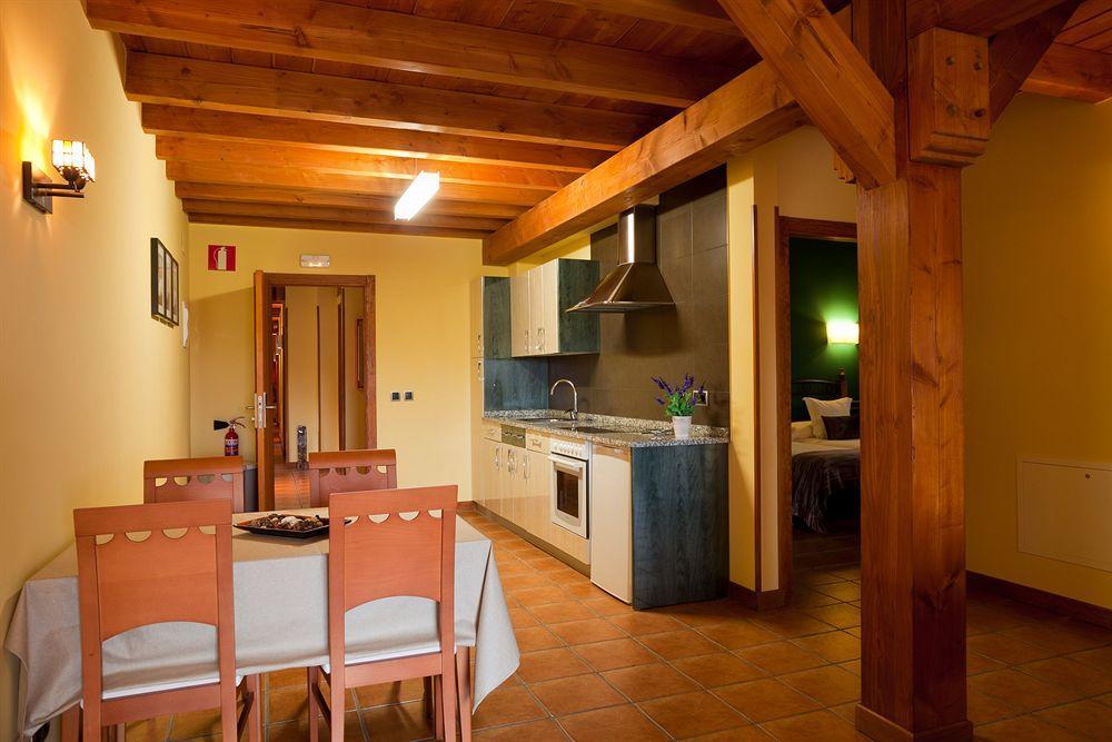 Hotel Txaraka Бермео Екстер'єр фото