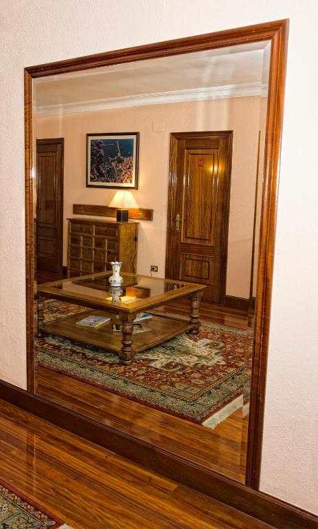 Hotel Txaraka Бермео Екстер'єр фото