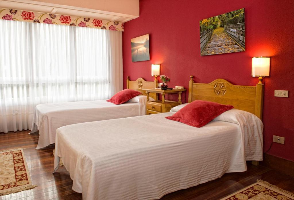 Hotel Txaraka Бермео Екстер'єр фото