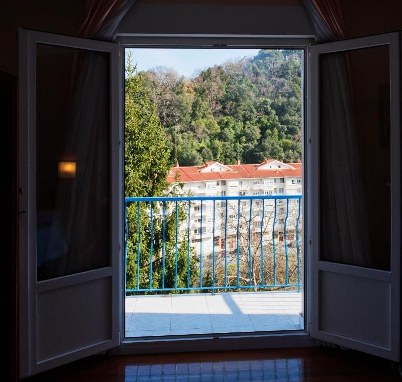 Hotel Txaraka Бермео Екстер'єр фото