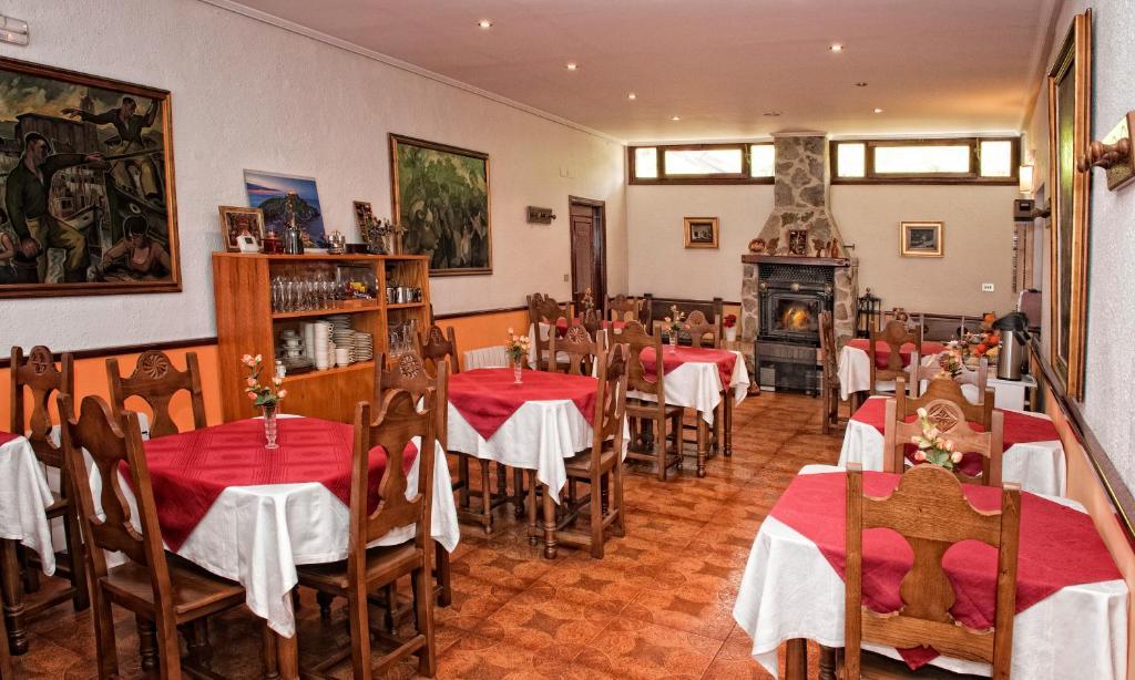 Hotel Txaraka Бермео Екстер'єр фото