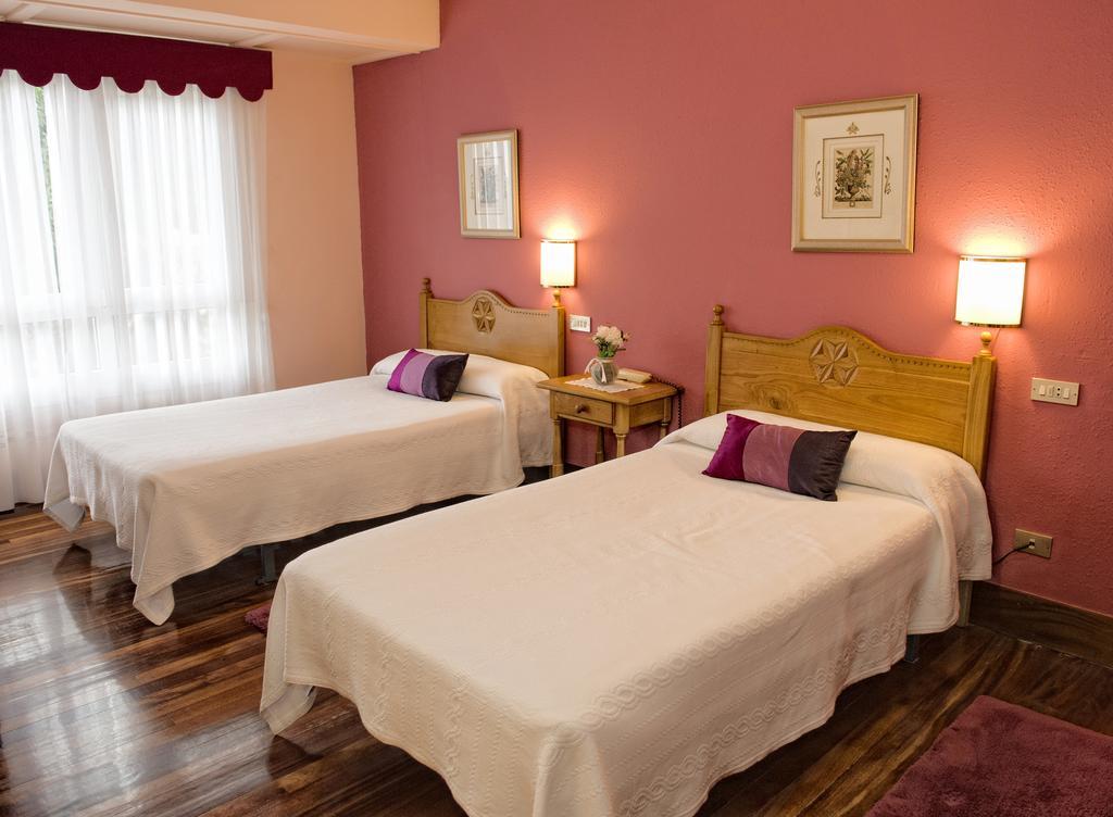 Hotel Txaraka Бермео Екстер'єр фото